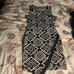 Black and White patterned snap dress